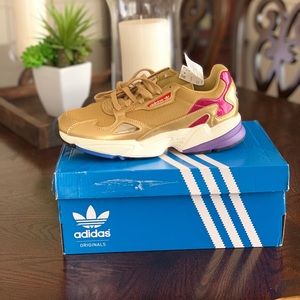 !!!NEW!!! Falcon adidas